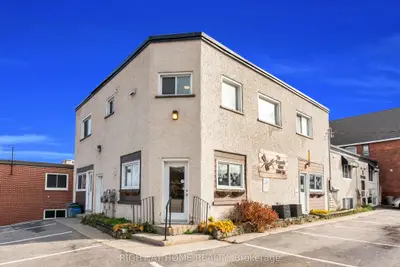 32 Matchedash Street N Apartment A, Orillia, On L3v 4t5