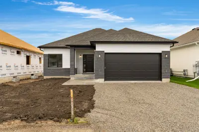 29 Harold Avenue, Severn, On L0k 1e0