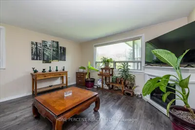 224 FOSTER Drive, Barrie, ON L4N 3X8