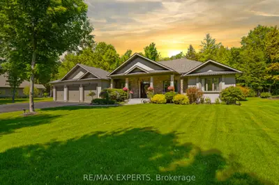 48 Marni Lane, Springwater, On L0l 2k0