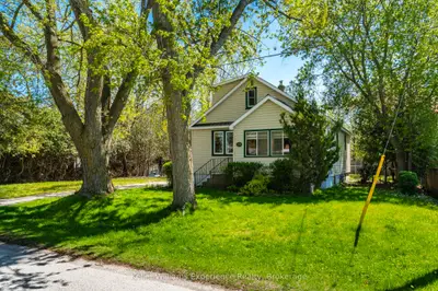 239 OAK Street, Clearview, ON L0M 1S0
