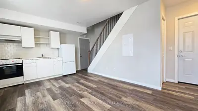 44 Front Street S 4, Orillia, On L3v 4s3