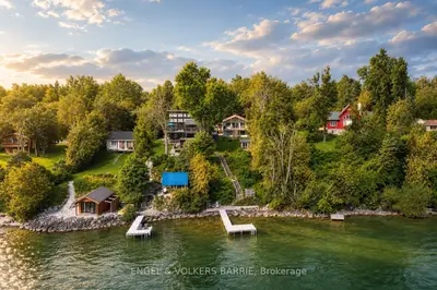 2371 Lakeshore Road E, Oro-medonte, On L0l 1t0