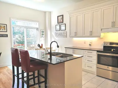 22 Farewell Avenue, Wasaga Beach, On L9z 0h3
