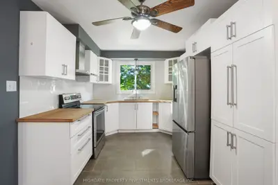 85 Daphne Crescent Upper, Barrie, On L4m 2y7