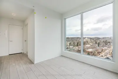 39 Mary Street 1305, Barrie, On L4n 1s9