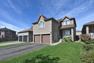 149 Raymond Crescent, Barrie, On L4n 0v7
