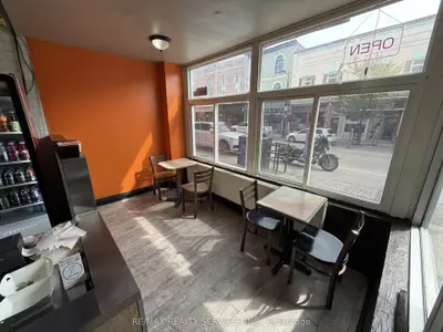 98 Dunlop Street E, Barrie, On L4m 1a4
