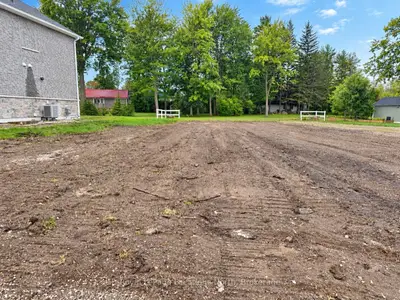 22 William Avenue, Wasaga Beach, On L9z 2x3