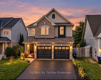 84 Wesley Avenue, Wasaga Beach, On L9z 0b9