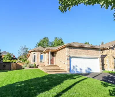 28 BROOKFIELD Crescent, Barrie, ON L4N 9R6