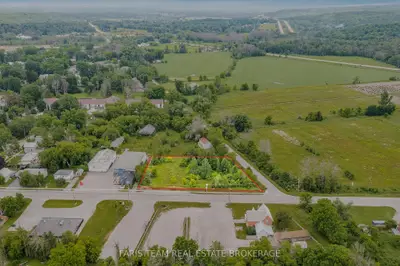 19 Sturgeon Bay Road, Severn, On L0k 3e0
