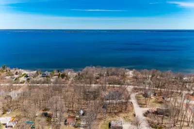 194 Sawlog Point Road, Tiny, On L9m 0b1