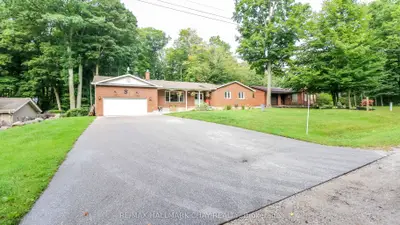 10 Enchantment Avenue, Tiny, On L9m 0h5