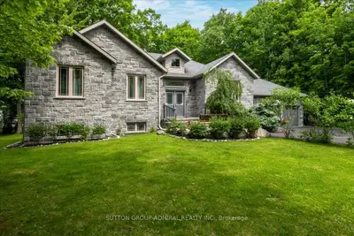 79 Forest Circle, Tiny, On L9m 0h4
