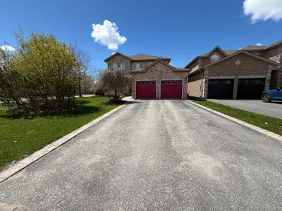1 Buman Court, Barrie, On L4n 0l3