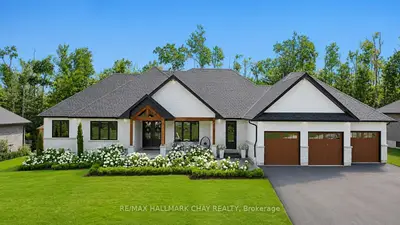 11 Byers Street, Springwater, On L9x 2a3