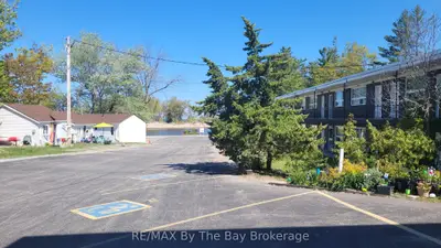 280 River Road E A05, Wasaga Beach, On L9z 2l7
