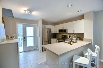 49 Trott Boulevard 176, Collingwood, On L9y 5b8
