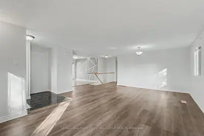 6 Argyle Road, Barrie, On L4n 6p9