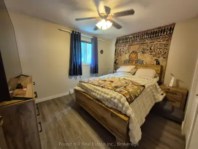 679 Simcoe Avenue W, Tay, On L0k 1r0