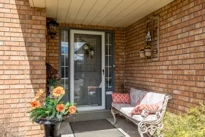 38 BISHOP Drive, Barrie, ON L4N 6Y4