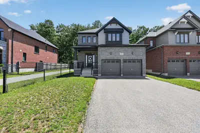 25 Atlantis Drive, Orillia, On L3v 8l4
