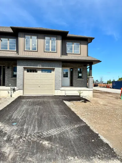 18 Beverly Street, Springwater, On L0l 1p0