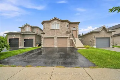 61 Mcintyre Drive, Barrie, On L4n 5c5