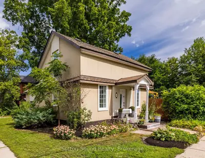 307 Fourth Street W, Collingwood, On L9y 3b2