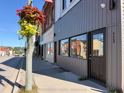 113 Main Street, Penetanguishene, On L9m 1s9
