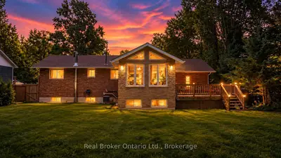 16 Mundy Avenue, Tiny, On L9m 0b5