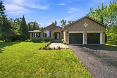 19 Eder Trail, Springwater, On L0l 1y0