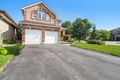 71 Balmoral Place, Barrie, On L4n 0y9