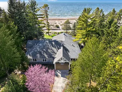1036 River Road E, Wasaga Beach, On L9z 2p7