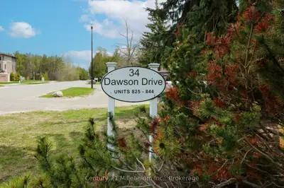 34 Dawson Drive 825, Collingwood, On L9y 5b4