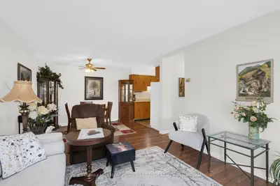 10b Coulter Street 211, Barrie, On L4n 6s1
