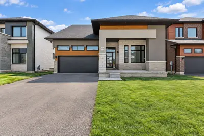 3041 Sandy Acres Avenue, Severn, On L3v 8p9