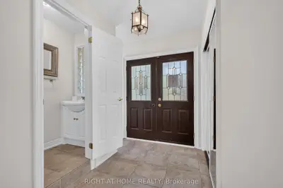 20 Holgate Street, Barrie, On L4n 2t5