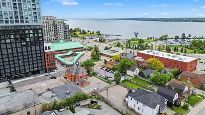 30 Mary Street, Barrie, On L4n 1s8