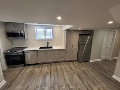 205 Cardinal Street Lower, Barrie, On L4m 6g8