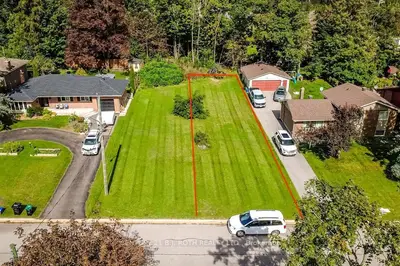 12b Ottaway Avenue, Barrie, On L4m 2w7