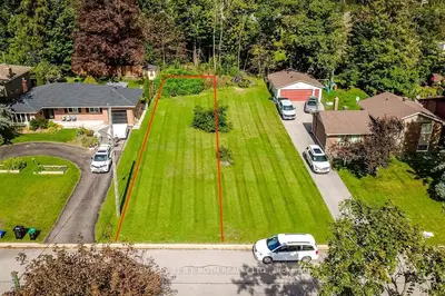 12a Ottaway Avenue, Barrie, On L4m 2w7