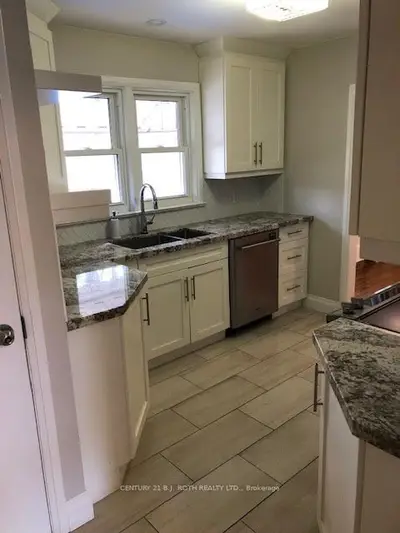 133 Cook Street, Barrie, On L4m 4g8