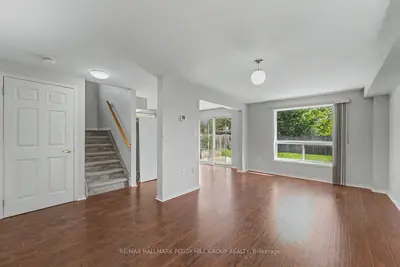 24 Dunsmore Lane, Barrie, On L4m 7a1