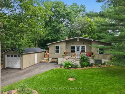 11 Duquette Court, Tiny, On L9m 0h3