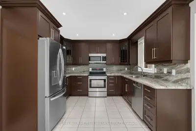 2 BROWN WOOD Drive, Barrie, ON L4M 6N4