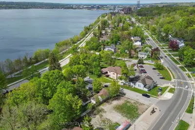 193 Blake Street, Barrie, On L4m 1k6