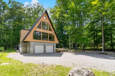 1490 Champlain Road, Tiny, On L9m 0c1