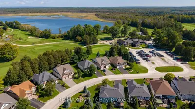 17 Marlwood Avenue, Wasaga Beach, On L9z 1s9